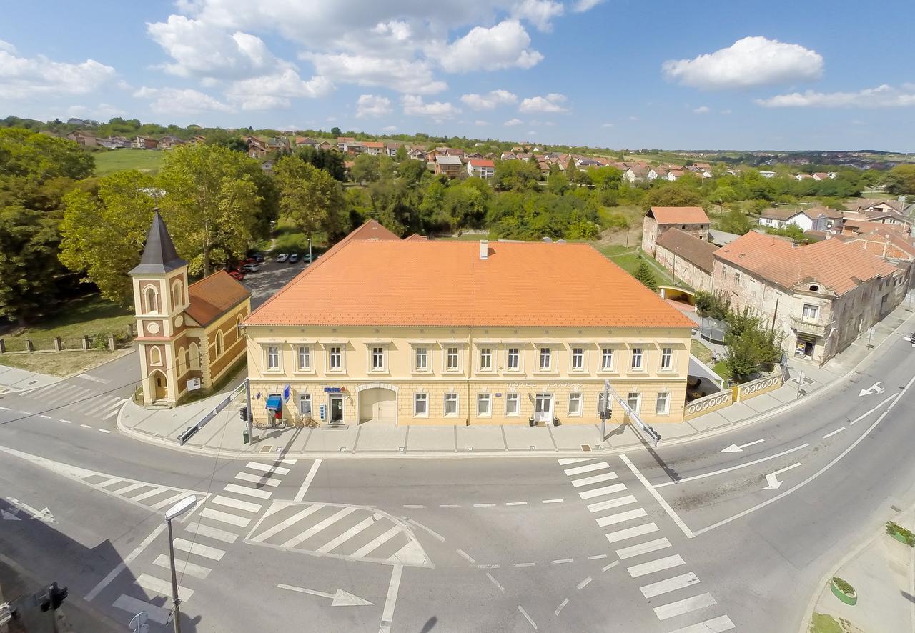 Hotel Pakrac Buitenkant foto