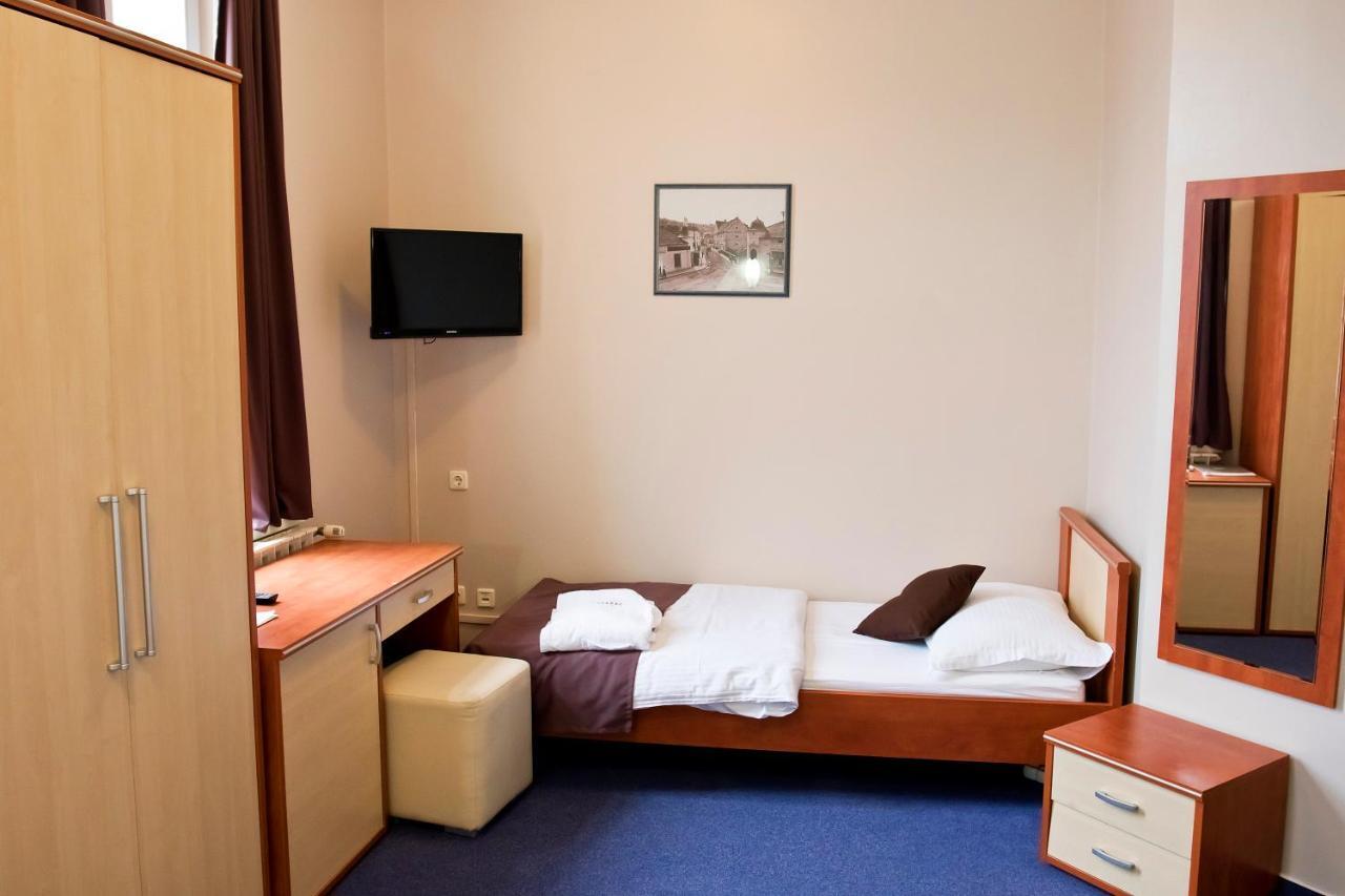 Hotel Pakrac Buitenkant foto